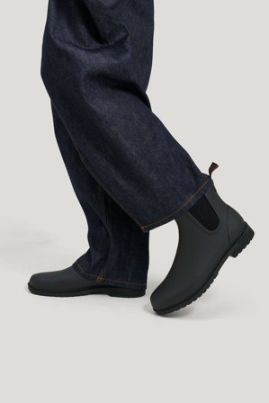 Tretorn Chelsea Classic — Rubber Boot Men/Women — Black | Outerwear, Wellies, Jackets & Rainwear for Women, Men & Children