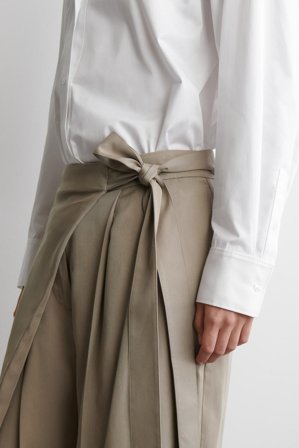 COS Women's Pantaloni Fluidi A Portafoglio in Beige