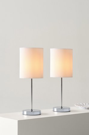 Jotex - SETH PLISSÉ bordlampe 2-pakk Krom/hvit - Kjøp Bordlamper hos Jotex