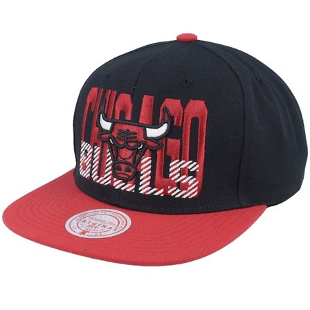 Mitchell & Ness - NBA Zwart snapback Cap - Chicago Bulls Cross Check Black/Red Snapback @ Hatstore