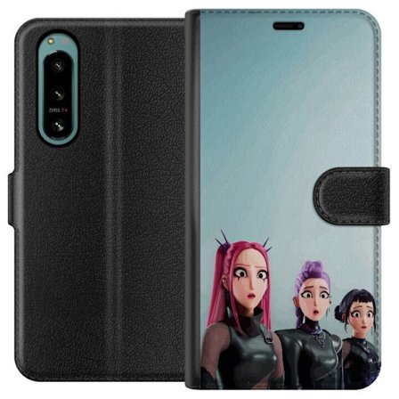 Kompatibelt Lommeboketui til Sony Sony Xperia 5 IV Tre animerte kvinner med fargerikt hår i futuristisk stil og overraskede uttrykk