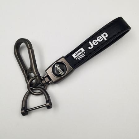 Nahkainen avaimenperäkoukku avaimenperä automerkin logolla jousikiinnikkeellä ja renkaalla yhteensopiva kaikkien uusien Jeep-avainten kanssa