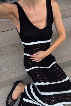 NA-KD gehäkeltes Strick-Maxikleid - Strickkleider - Streifen - L