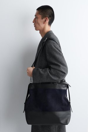 COS Men's Borsa Messenger City In Pelle Bag in Blu