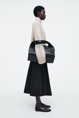 COS Women's Ballerine In Pelle in Nero