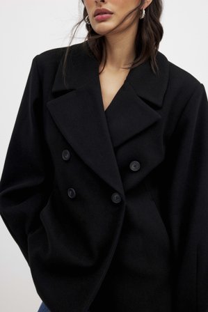 NA-KD Kort kappa med dubbelknäppning - Vårjackor - Svart - EU 44