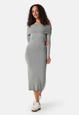 Bubbleroom - Knitted Off Shoulder Dress - Kläder