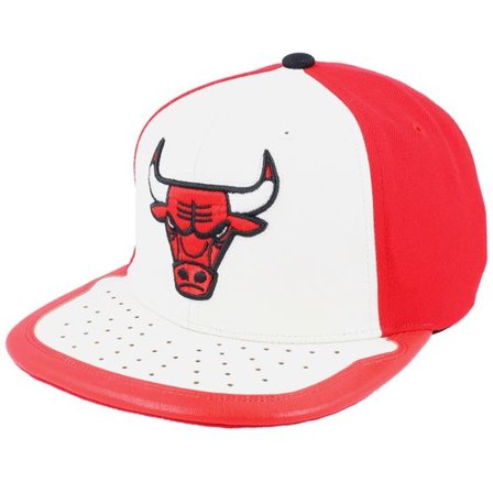 Mitchell & Ness - NBA Vit snapback Keps - Chicago Bulls Day One White/Red Snapback @ Hatstore