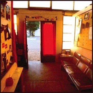 Kissing distance SIX PARTS SEVEN & GO