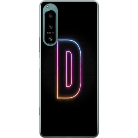 Yhteensopiva Puhelinkuori Sony Sony Xperia 5 IV Minimalistinen neonkirjain D väriä vaihtavassa valossa mustaa taustaa vasten modernissa digitaalises