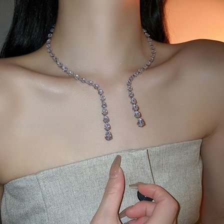Zirkon vatten droppe choker halsband, lätt lyx, nisch high-end, krage, höst- och vinterklänning, mångsidigt temperament tillbehör