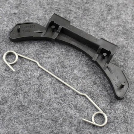 Auton polttoainesäiliön luukun saranan pidike V70 S60 S80 Xc90 30649879 9483545 31265160