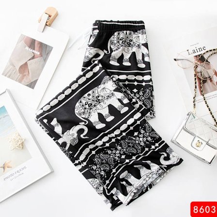 Byxor med vida ben Elephant Print Pant 03 03