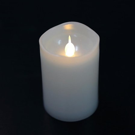 LED-blockljus i plast – 6 st. – 7,4 cm – m/3D-låga – vit