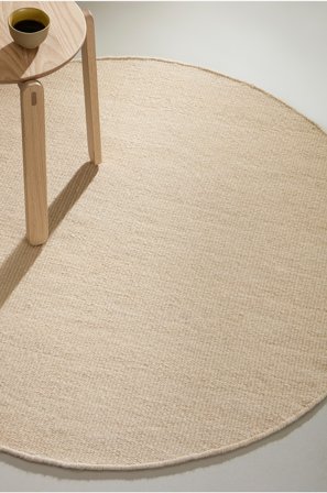 Jotex - Rundt Ullteppe Bomull/Ull/Viskose Naturhvit ROW - Kjøp Ulltepper hos Jotex