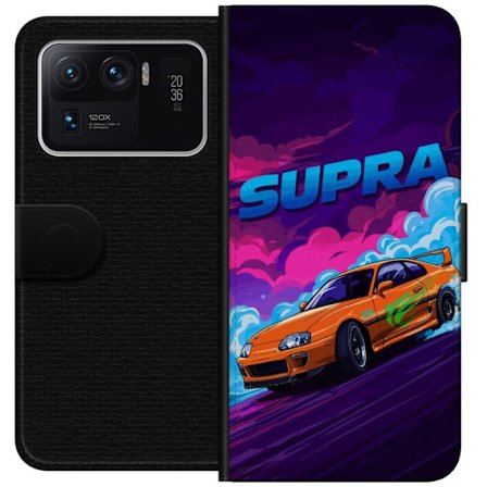 Kompatibel Tegnebogsetui til Xiaomi Mi 11 Ultra Toyota Supra i drift med neonfarvet røg, fartfornemmelse og natlig street racing-miljø