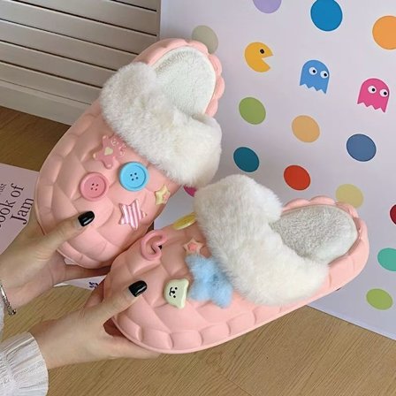 Bomulds hjemmesko, varme, skridsikre, tyk sål, størrelser 38-39, se størrelsestabellen.