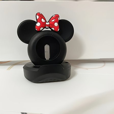 Mickey Mouse Klokke Ladestasjon med Silikonbase og Rød Polkadottsløyfe - Karakter-Tematisk Ladestasjon, Bærbar Reiseklokkeorganisator