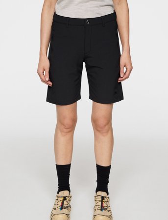 J. Lindeberg Angie Shorts - Black - 27
