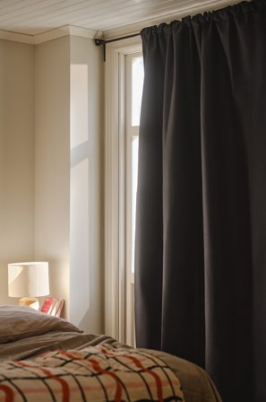 Jotex - Blendingsgardin - 1 Lengde Svart - NIKA - Kjøp Multifunksjonsgardiner hos Jotex