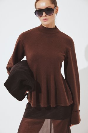 NA-KD Stickad tröja med uppvikta ärmar - Finstickade tröjor - Brun - S