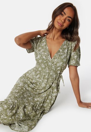 Happy Holly Evie Puff Sleeve Midi Wrap Dress Klær