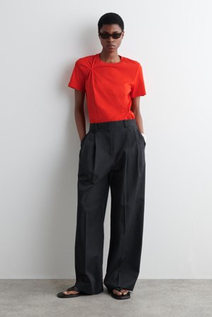 COS Women's Knot-Detail T-Shirt in Orange