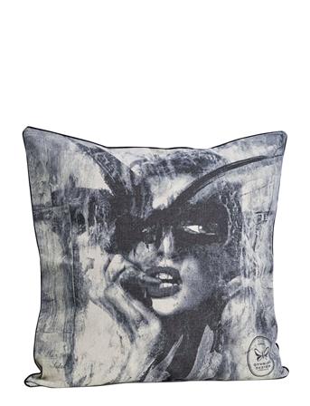 Pillow Case Looking For You 50X50 Cm Home Textiles Cushions & Blankets Cushion Covers Grå Carolina Gynning*Betinget Tilbud