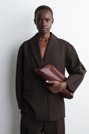 COS Women's Pochette Ingot In Pelle in Rosso