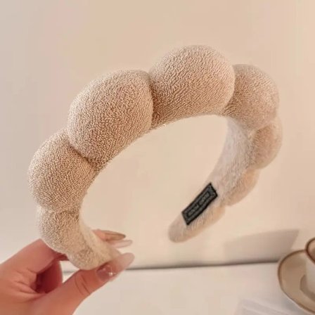 Bredskygget skridsikkert pandebånd til hårstyling til efterår og vinter, høj hovedbeklædning med kam