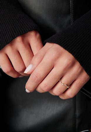 LILY AND ROSE - Petite Capella Ring - Gold - Accessoarer - - Bubbleroom