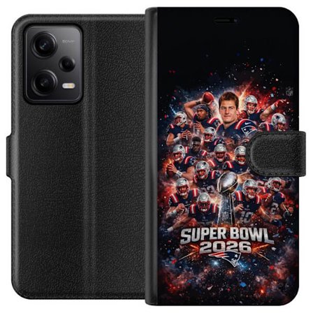 Yhteensopiva Lompakkokotelo Xiaomi Redmi Note 12 Pro Super Bowl 2026 juliste, jossa New England Patriots ja NFL-mestaruuspalkinto räjähtävän urheilull