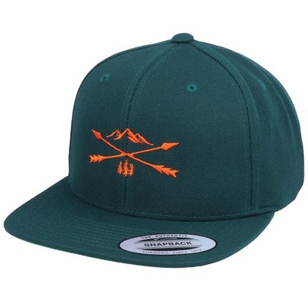 Wild Spirit - Grön snapback Keps - Nature Arrow Cross Spruce Green Snapback @ Hatstore