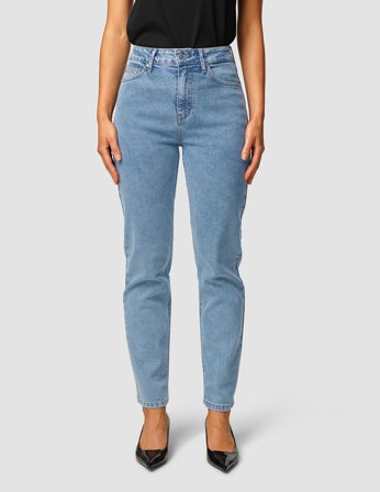 Shaping New Tomorrow - Dame - Jeans - Snow Blue Wash - Tapered - Størrelse 26/32