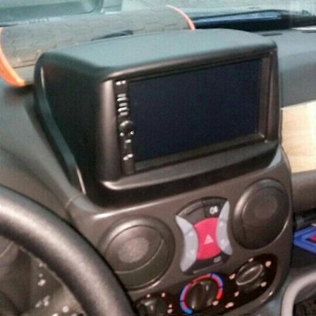 Bil Stereo Radio DVD Panel Audio Monteringsram Fascia Kit för Fiat Doblo 2002-2017 DVD Ombyggnadsram Instrumentbräda