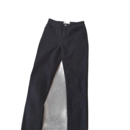 Svarta oanvända acne jeans i gott skick. Nypris 1499