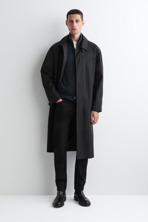 COS Pier Jeans Mit Schmalem Bein in Schwarz