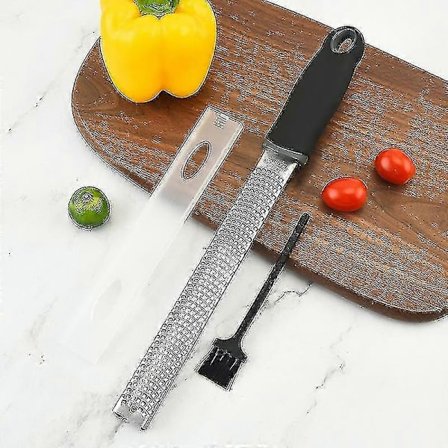 Sitrus-, parmesaani-, inkivääri-, suklaa- ja muskottipähkinäraastin musta Zester-raastin hienolla terällä