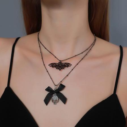 Halloween-rusetti solmio erikoissarja Dark Series Bat Skull -kaulakoru