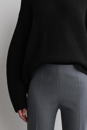 COS Femme Pantacourt Slim in Gris