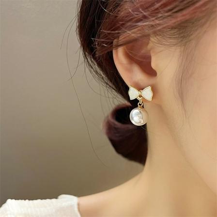 Mode Kvinders Simple Udsøgte Øreringe Bow Knot Shell Pearl