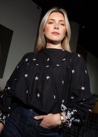 Karoline Top Noir Embroidery Noir Embroidery / S