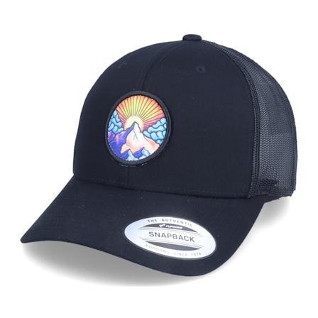 Wild Spirit - Svart trucker Keps - Sunshine Mountain Patch Black Trucker @ Hatstore