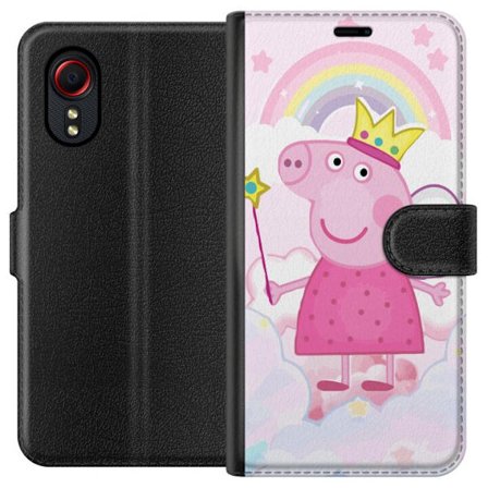 Kompatibel Tegnebogsetui til Samsung Galaxy Xcover 5 Peppa Pig prinsessemotiv med krone, vinger og regnbue, eventyrligt børneillustration på skybagg