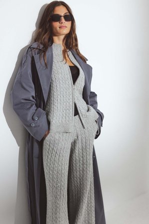 NA-KD Gilet zippé en maille torsadée - Pulls en maille torsadée - Gris - M