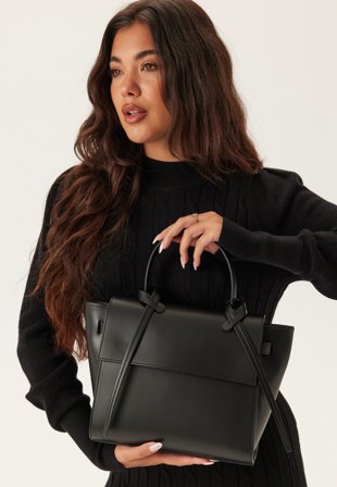 Latalia Arezzo Leather Handbag Vaatteet