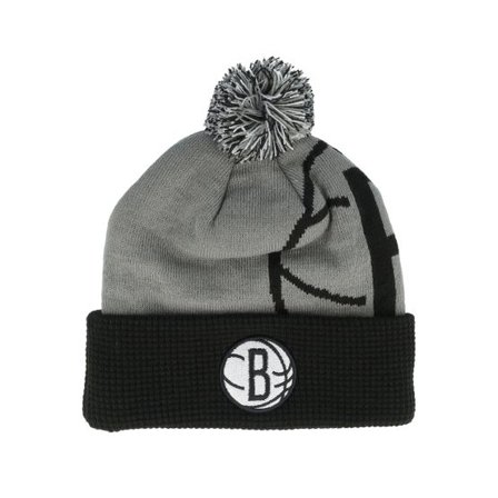 Outerstuff - NBA Grå pom Beanie - Kids Brooklyn Nets NBA Street Hoop Beanie Grey/Black Pom @ Hatstore