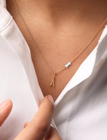 Design Letters Bow Tie Necklace - Gold - ONE SIZE x 45