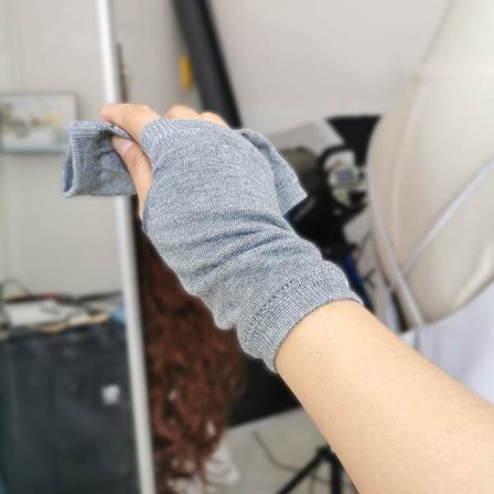 Harmaat 2 paria sormettomia käsineitä kashmir rannekkeita lämpöä gl