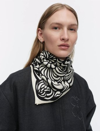 Marimekko Lauhtua Sunnuntai - Black - ONE SIZE